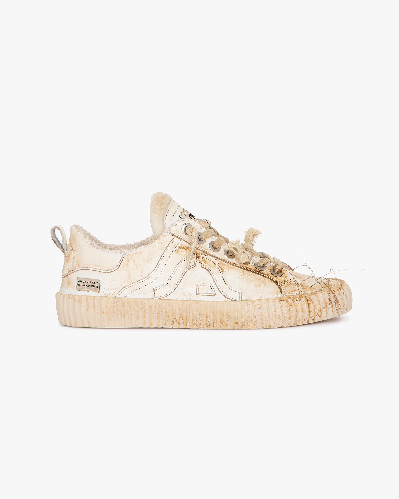 Wavy Leather White Embroidery Vintage