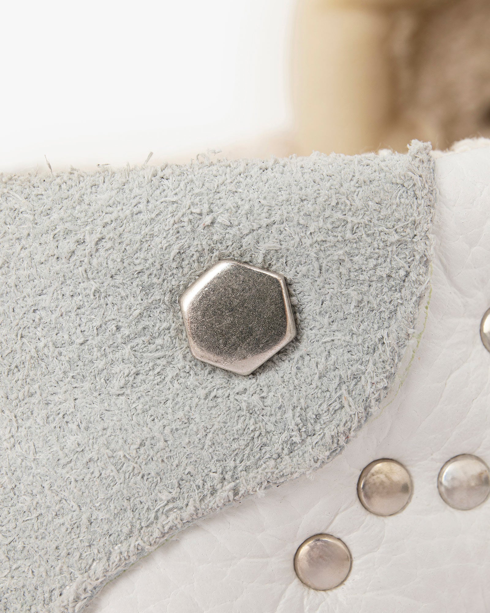 Wavy Leather White Rodeo