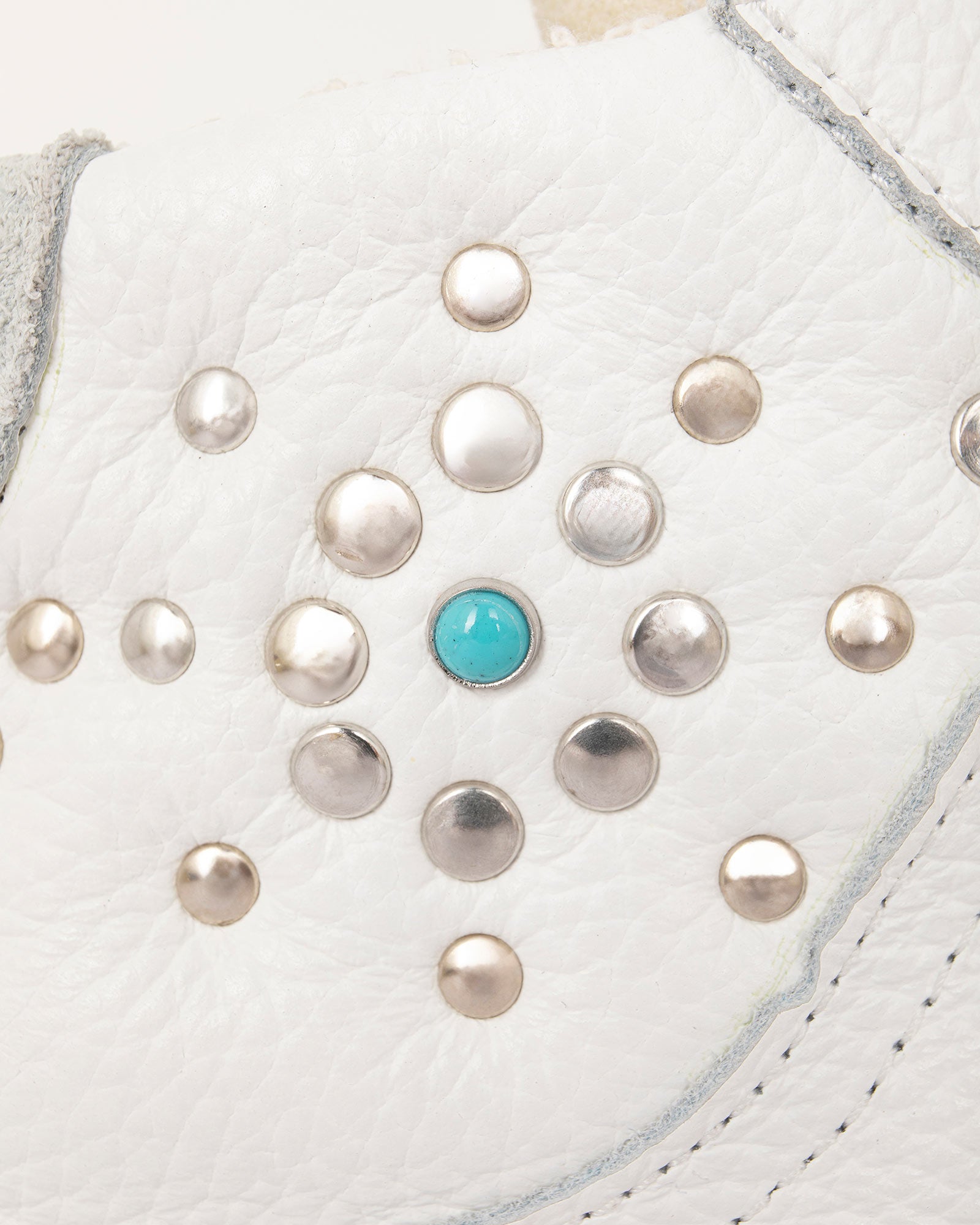 Wavy Leather White Rodeo