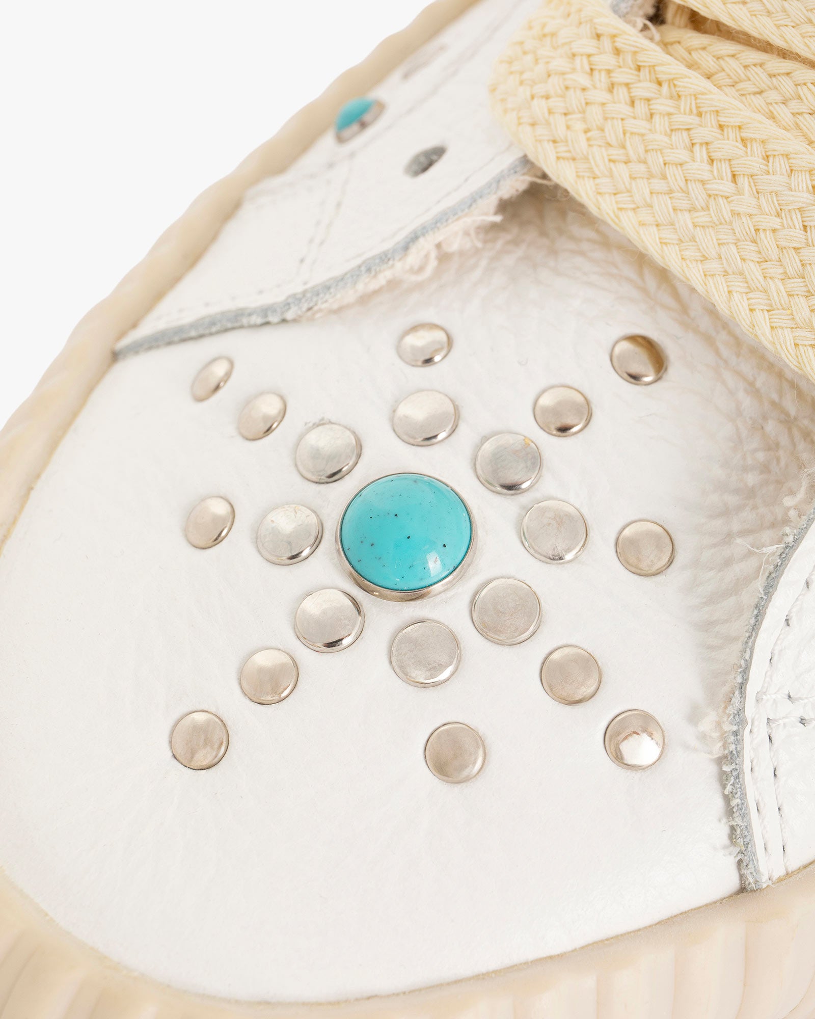 Wavy Leather White Rodeo