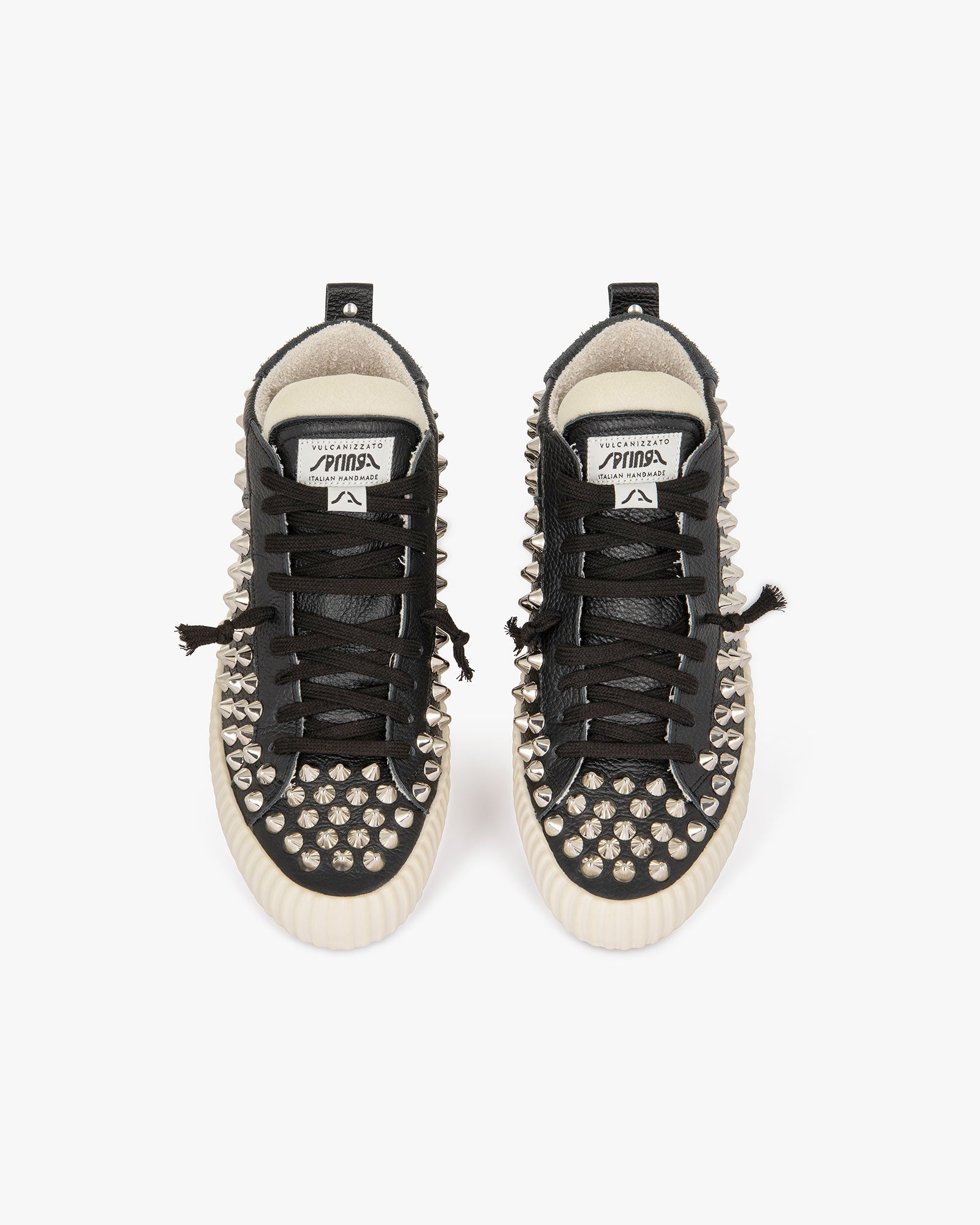 Wavy Leather Black Spike