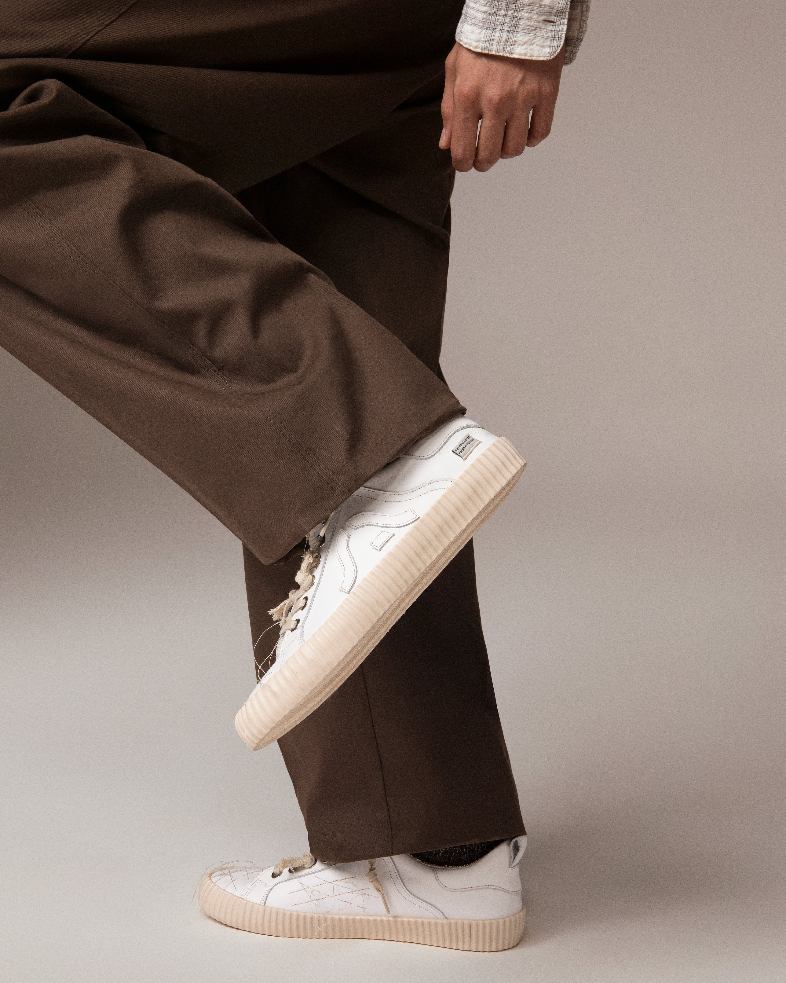 Wavy Leather White Embroidery