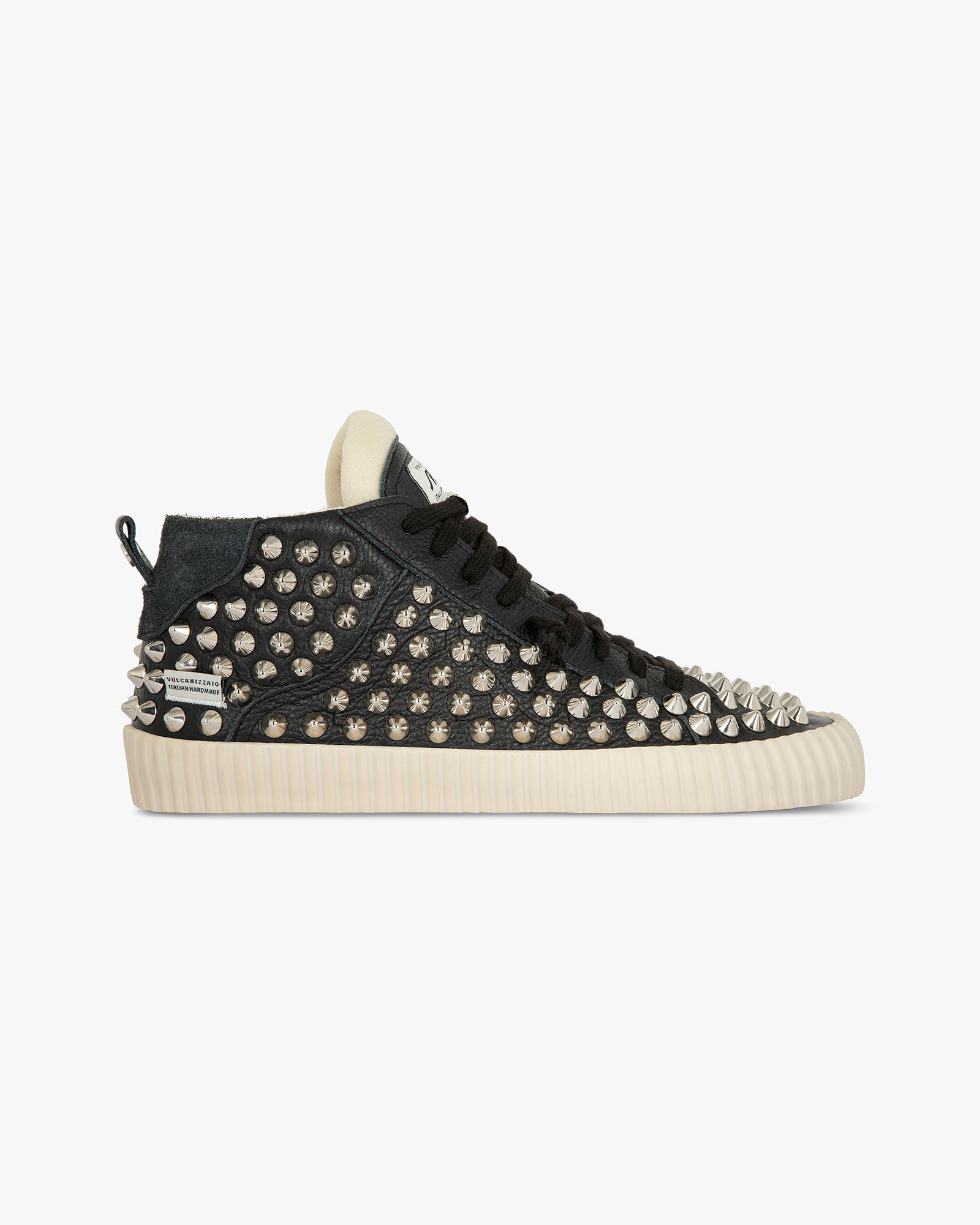 Wavy Leather Black Spike