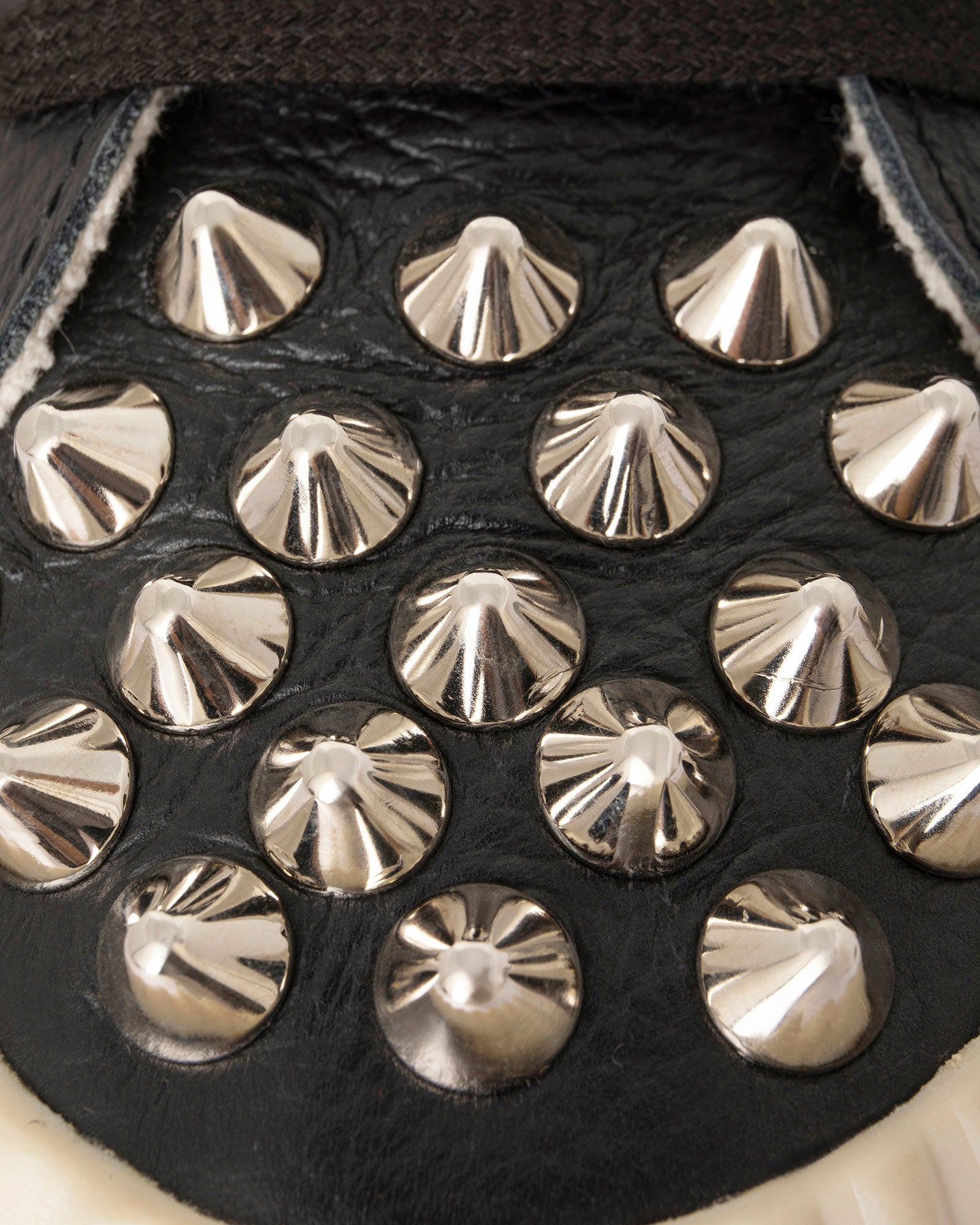 Wavy Leather Black Steel