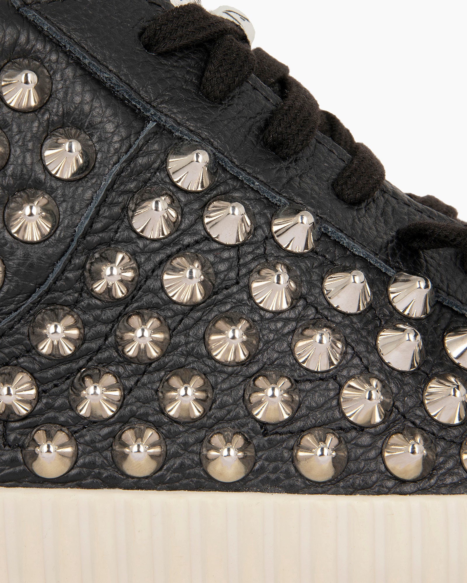 Wavy Leather Black Steel