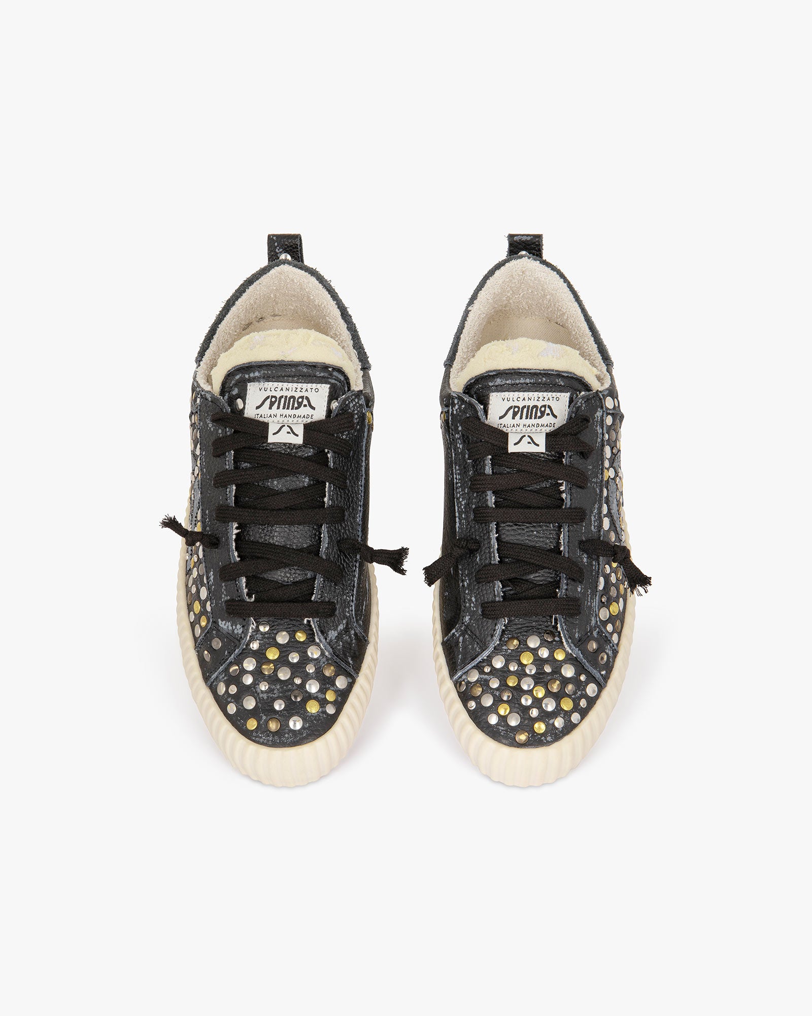 Wavy Leather Black Dirty