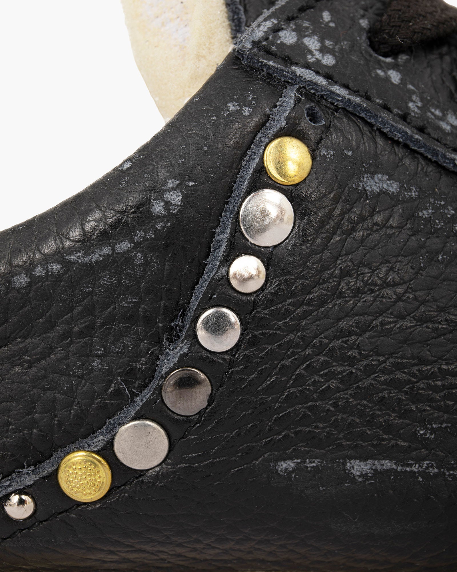 Wavy Leather Black Dirty