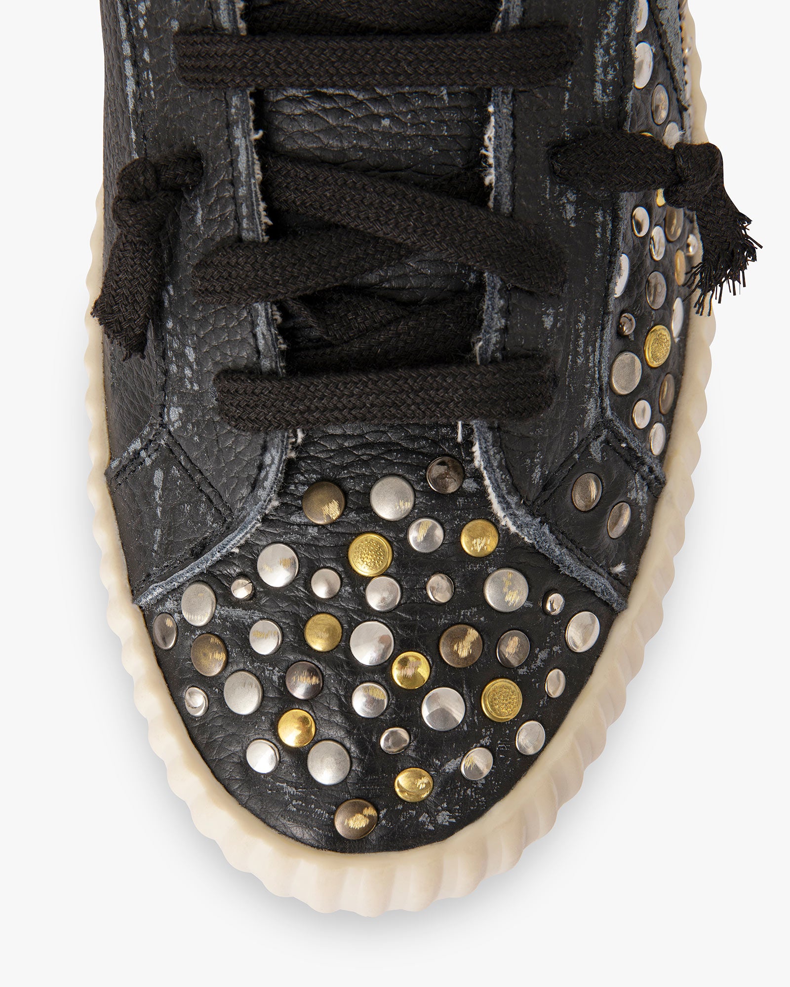 Wavy Leather Black Dirty