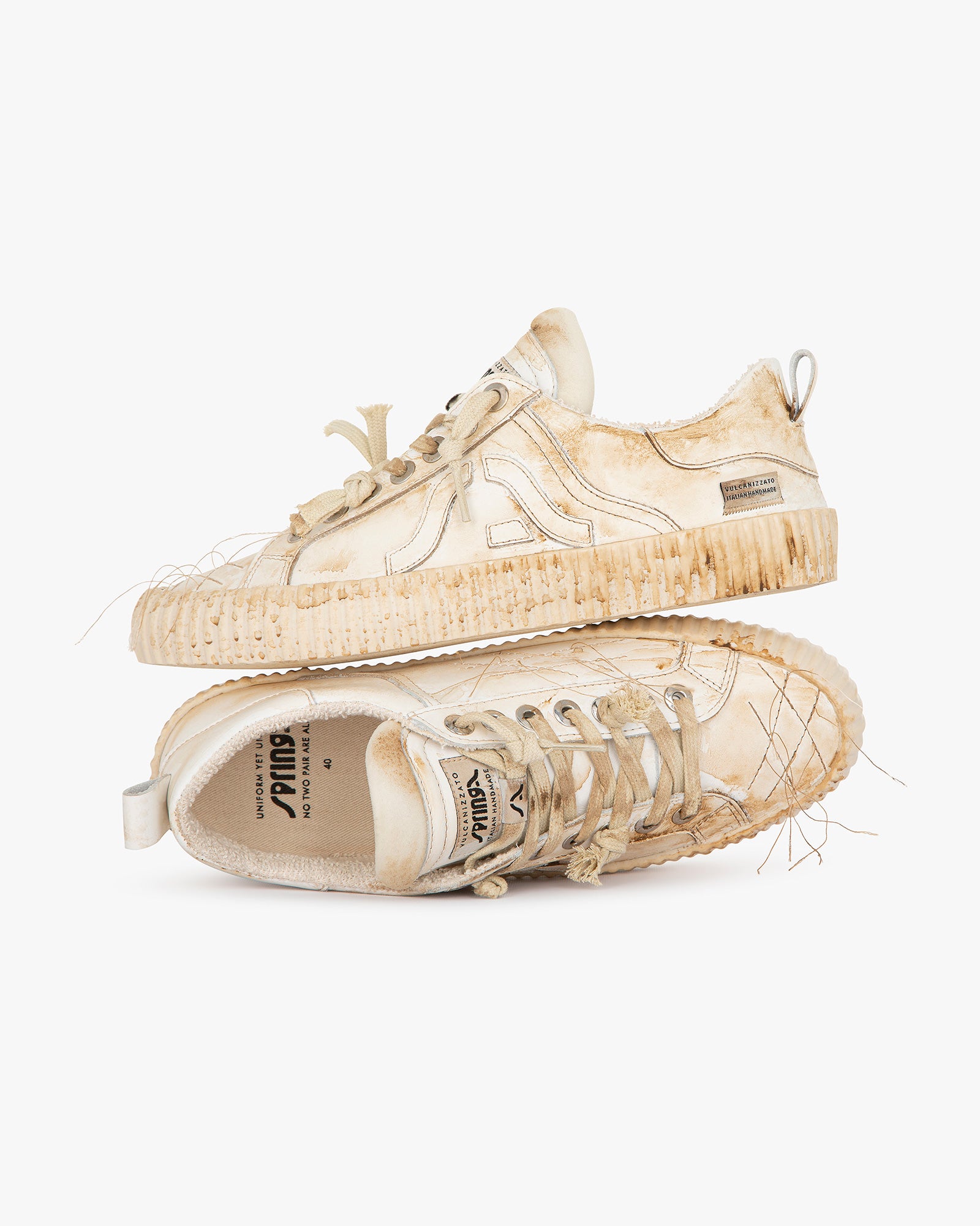 Wavy Leather White Embroidery Vintage
