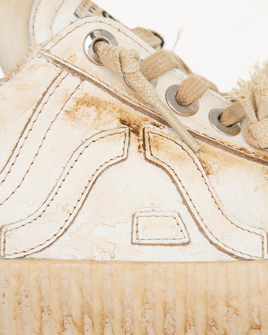 Wavy Leather White Embroidery Vintage