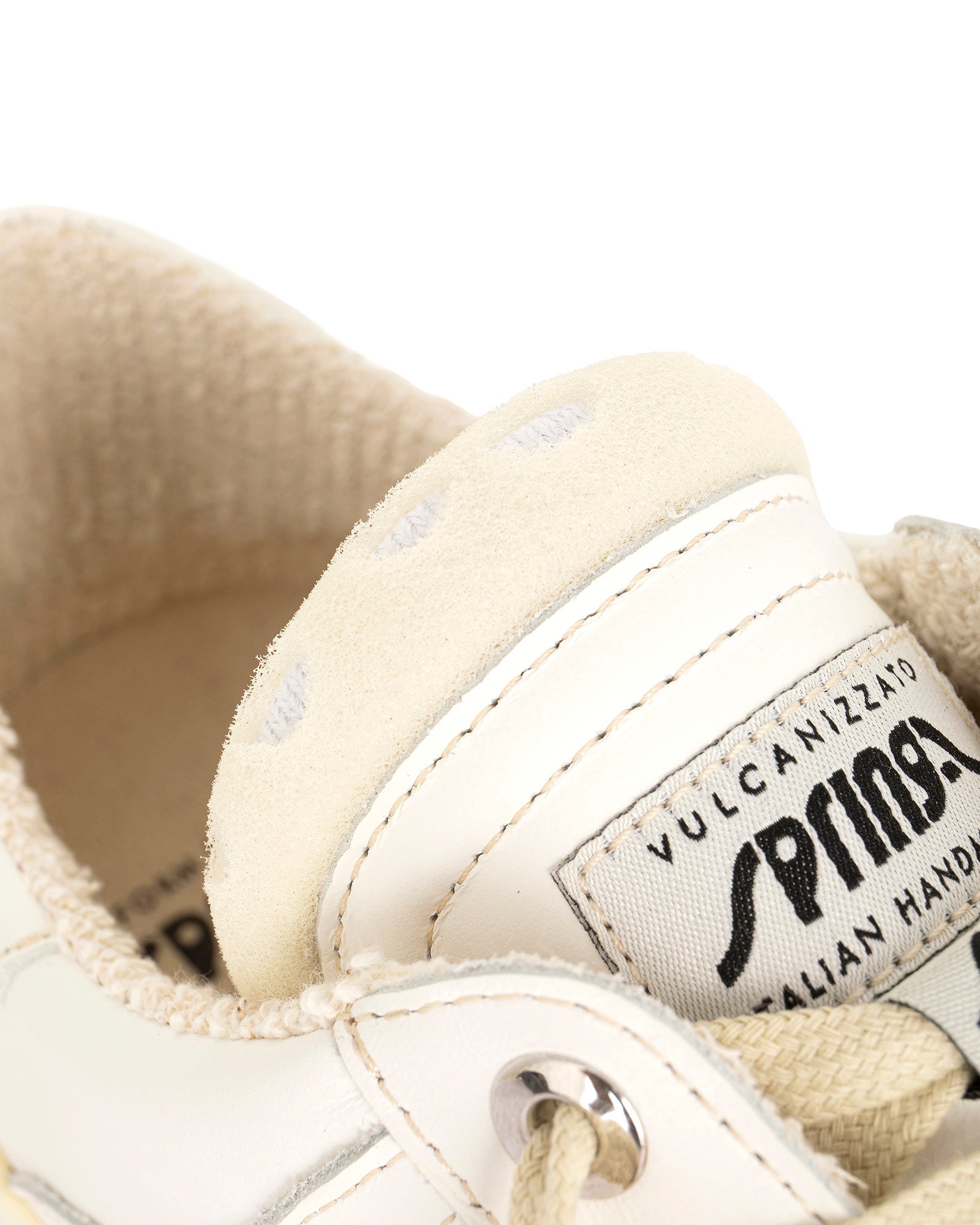 Wavy Shell Leather White