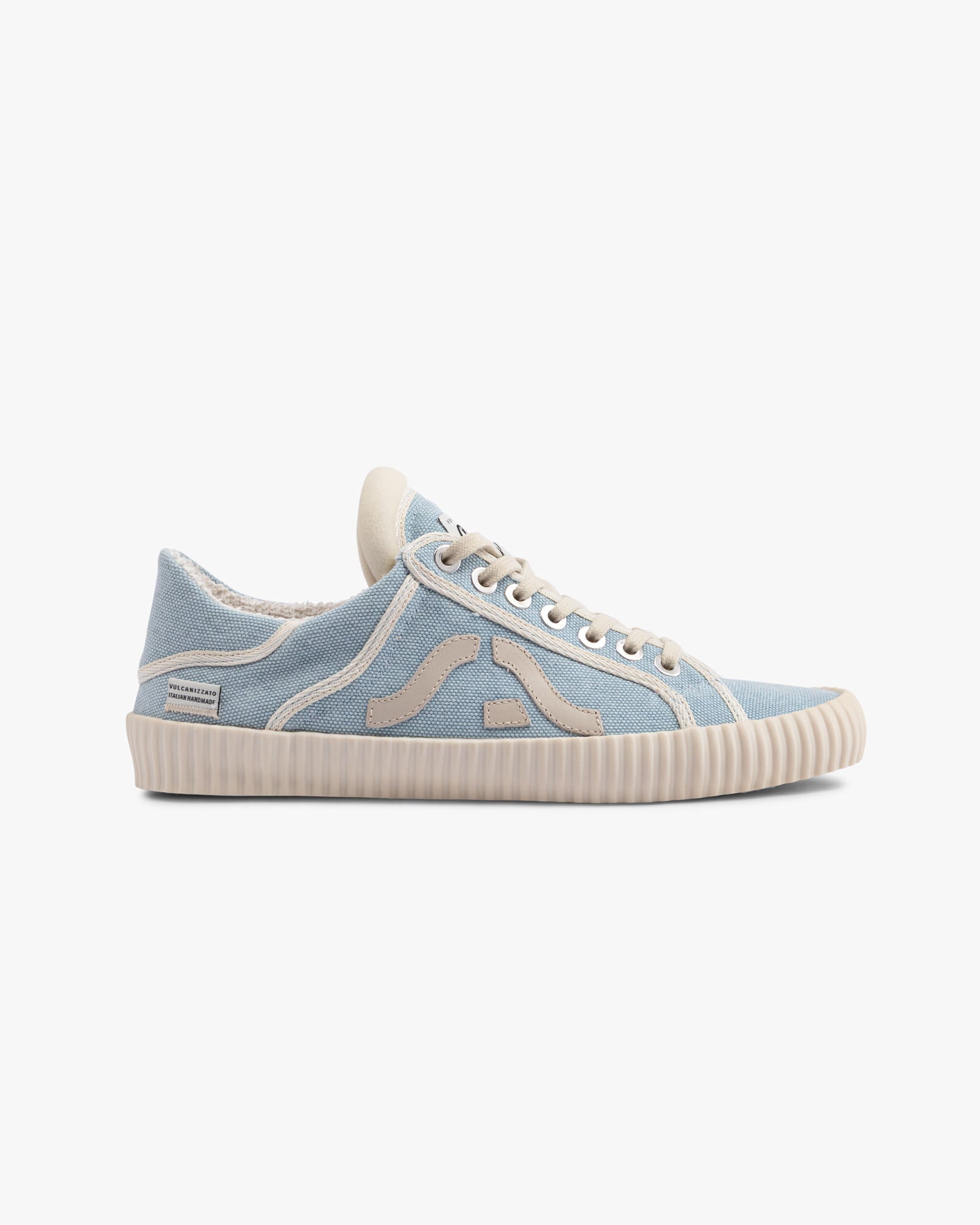 Wavy Olona Light Blue Edge