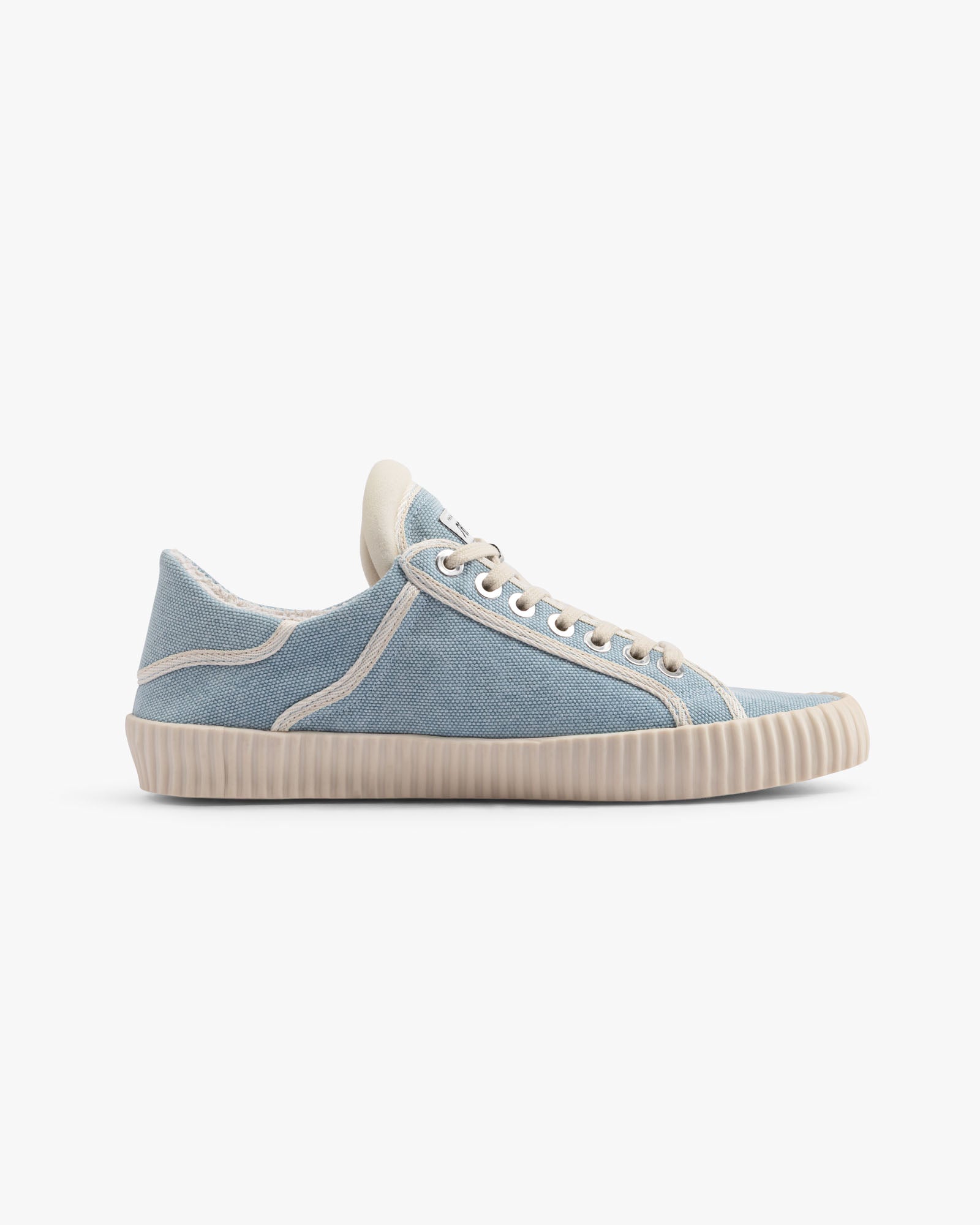 Wavy Olona Light Blue Edge
