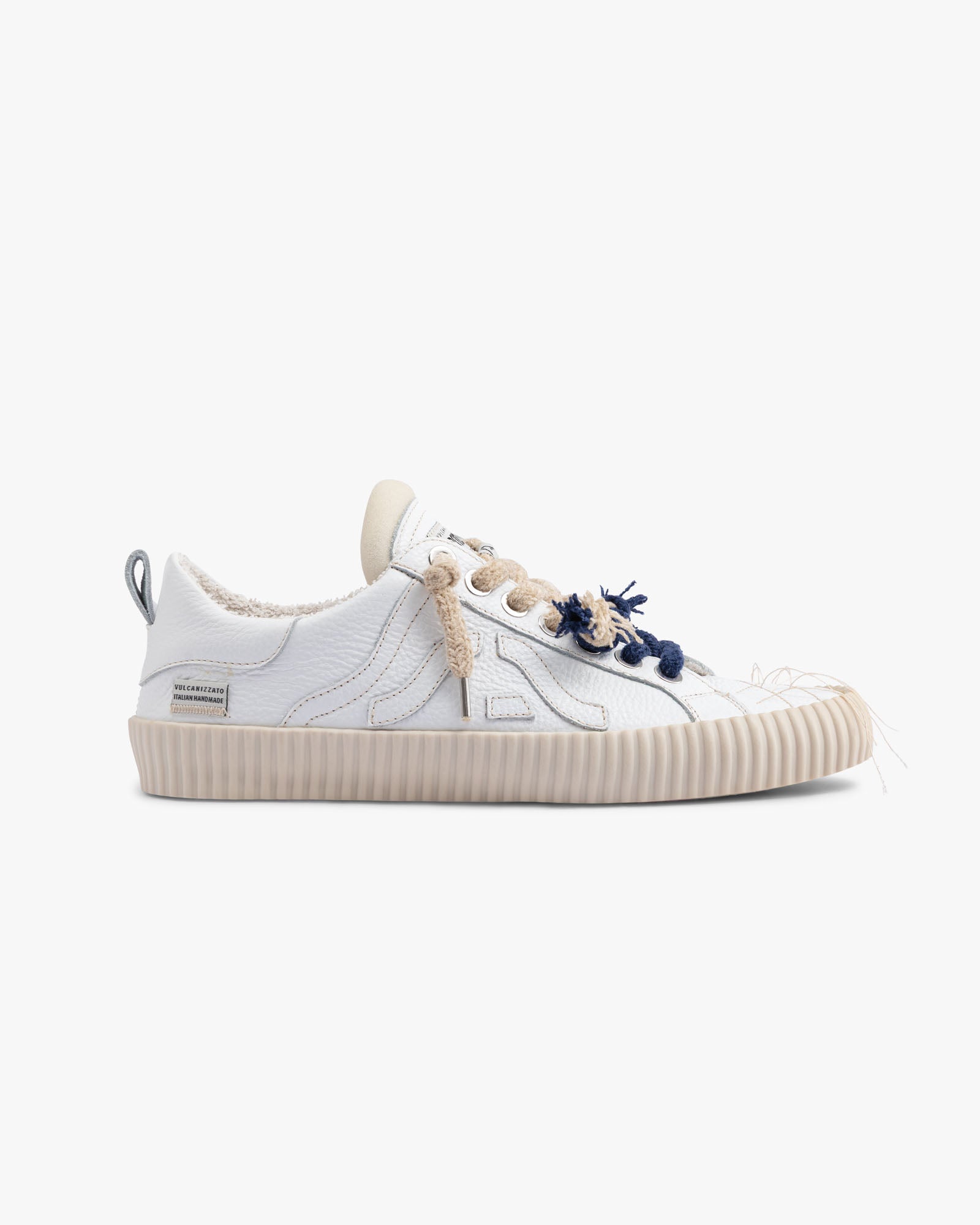 Wavy Leather White Embroidery 2B