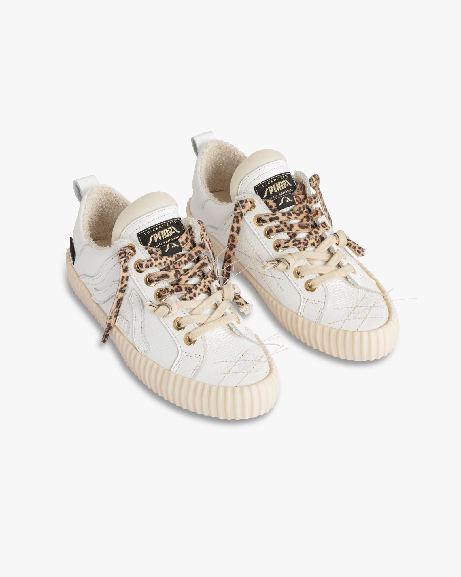 Wavy Leather White Embroidery 2M
