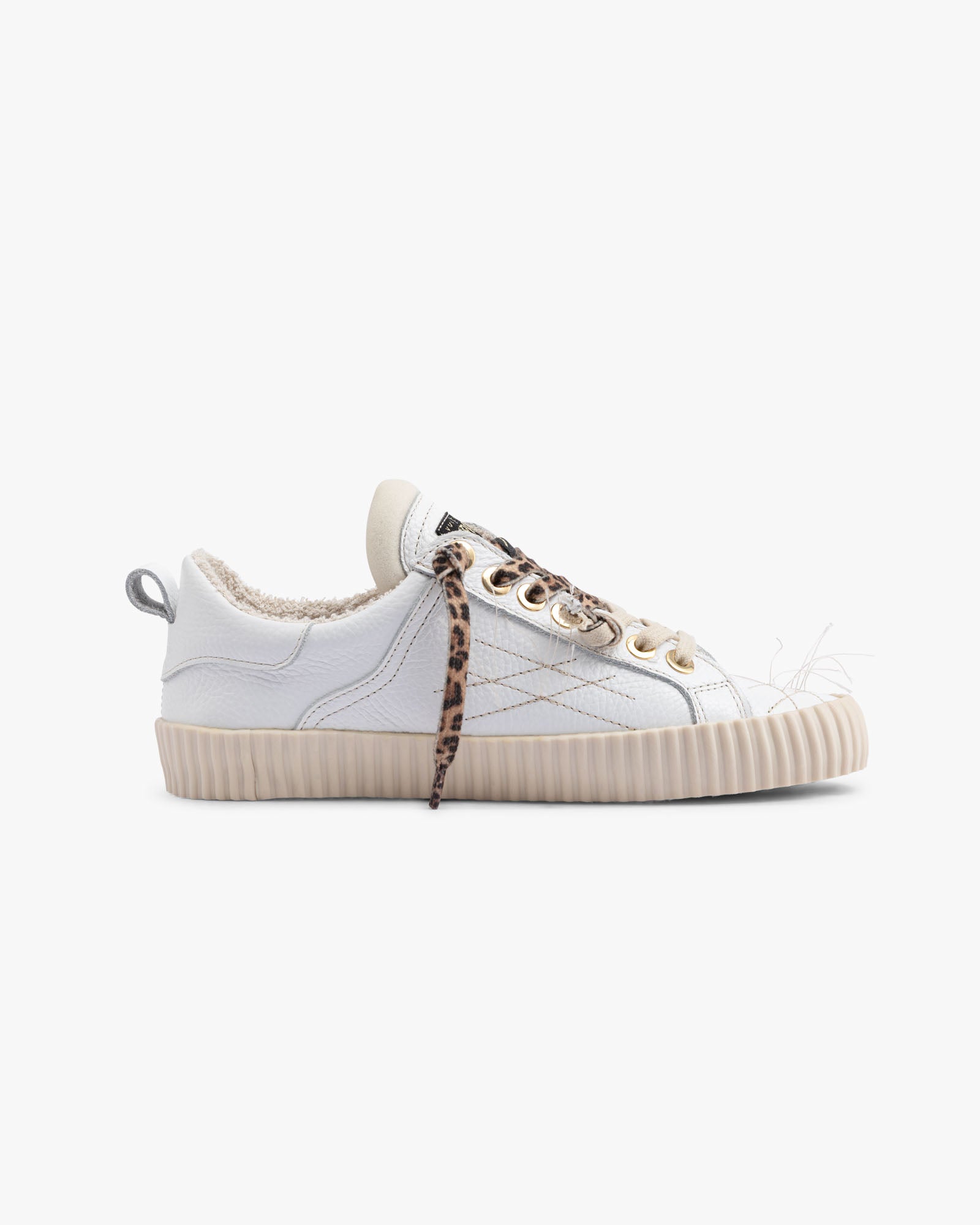 Wavy Leather White Embroidery 2M