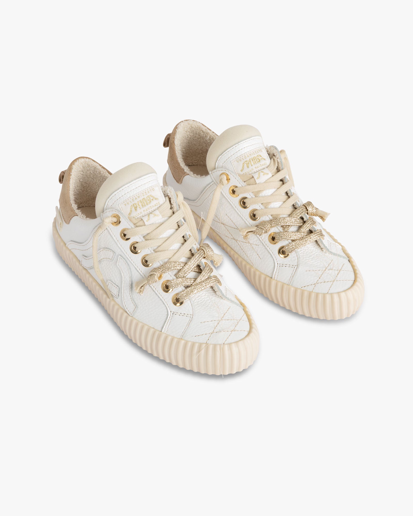 Wavy Leather White Embroidery 2O