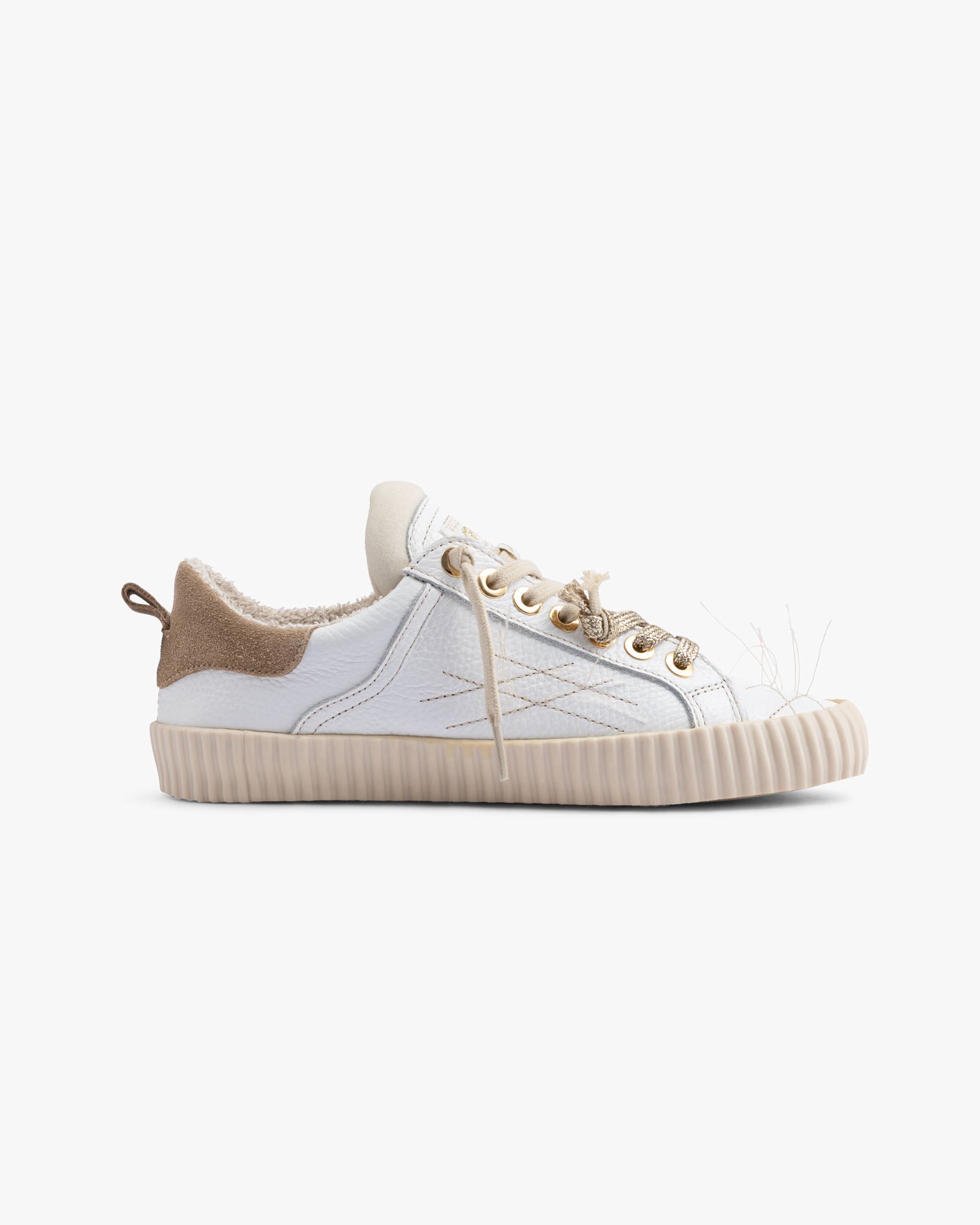 Wavy Leather White Embroidery 2O